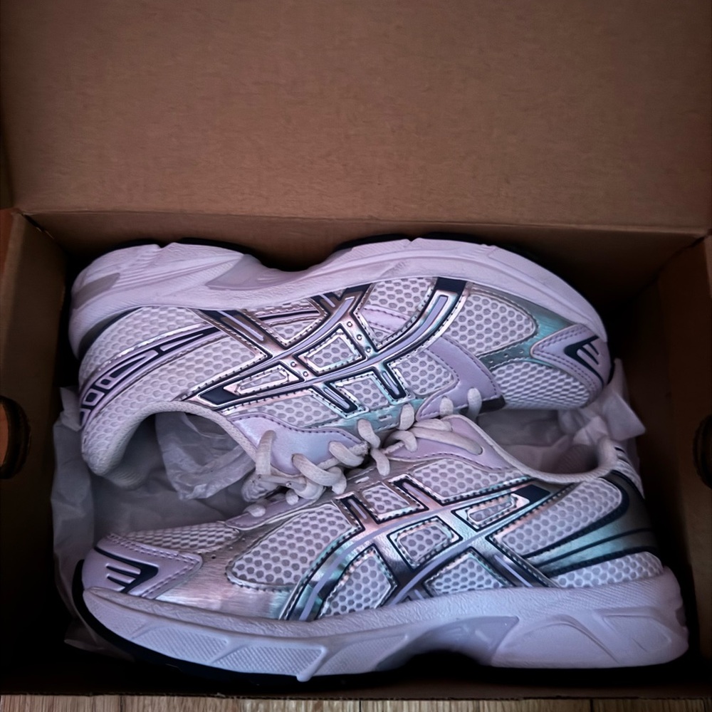 ASICS White and Silver Running Shoes